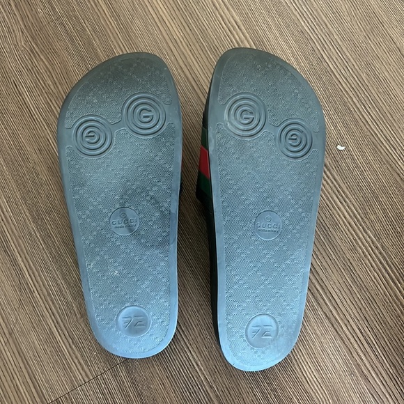 Gucci Sandals - Picture 2 of 2